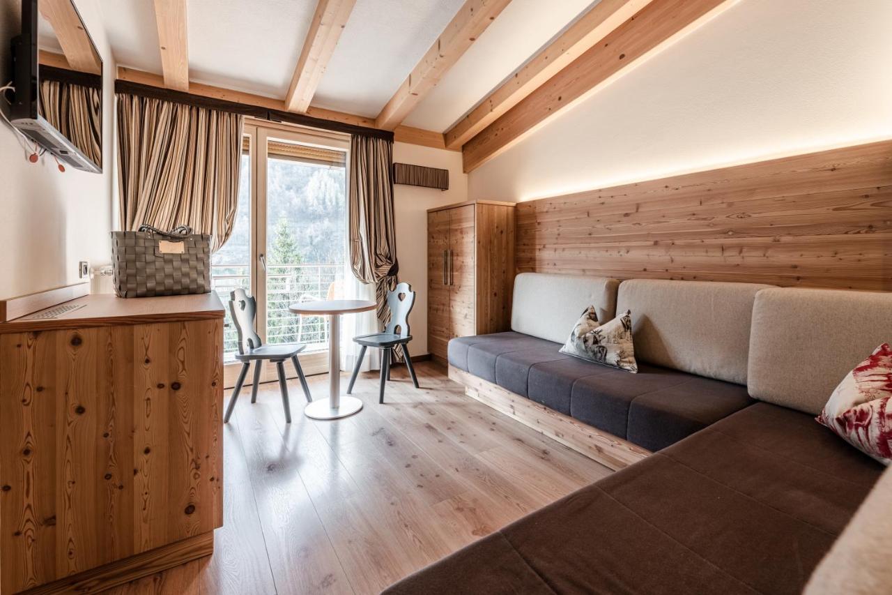 Ravelli Sporting Hotel Mezzana  Luaran gambar