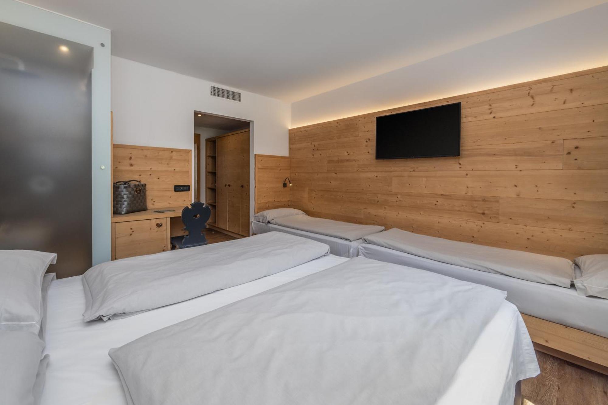 Ravelli Sporting Hotel Mezzana  Luaran gambar
